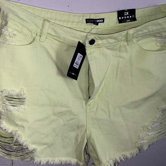 Fashion Nova Yellow Cutoff shorts 3X - Picture 2 of 4